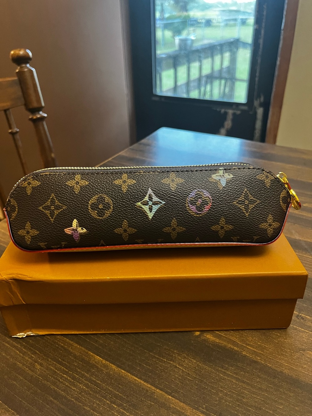 💕 Louis. Vuitton. Iridescent Letter Logo Art & Craft Pencil Zipper Case